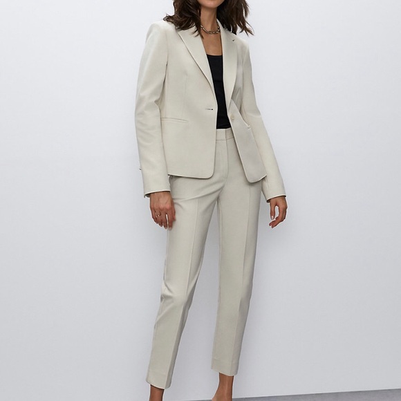 ♠️NEW with tag-Babaton Blazer ♠️ - Picture 4 of 12